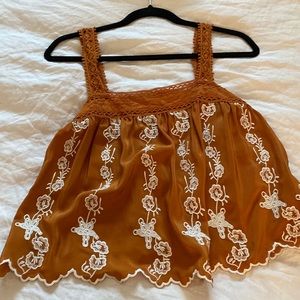 Show me your Mumu ‘Hannah tank blushing lace camel’